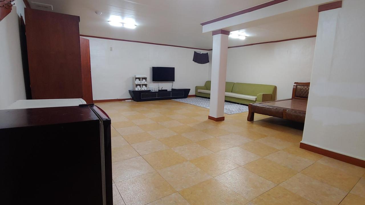 Motel The Red House Sokcho Exterior foto