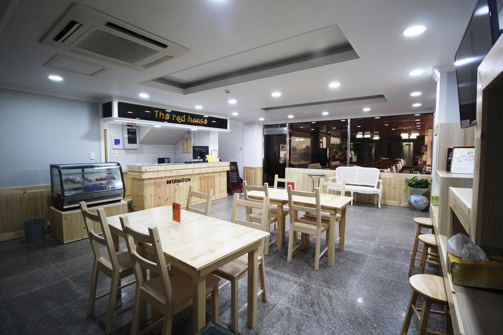 Motel The Red House Sokcho Exterior foto