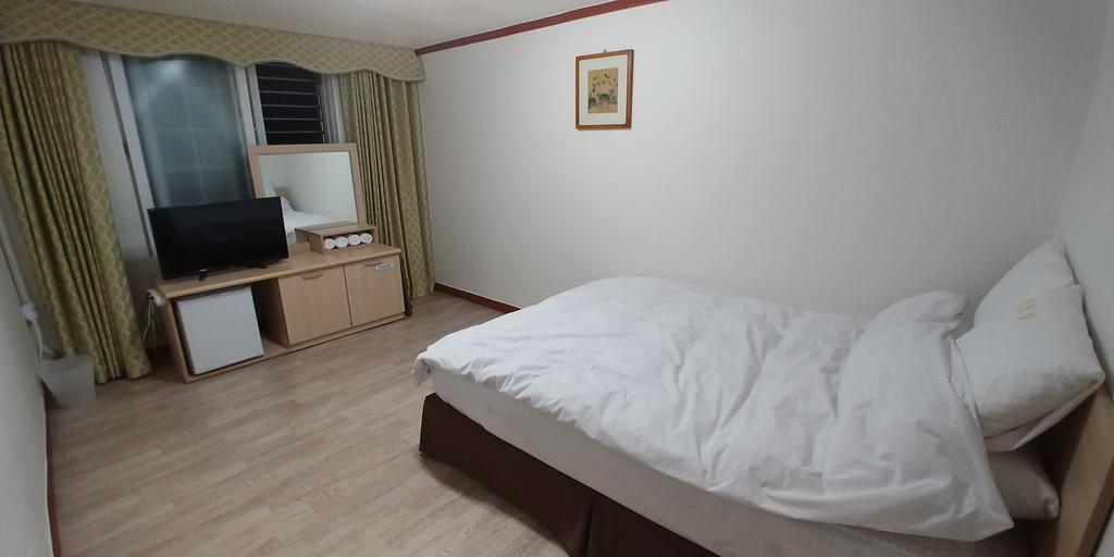 Motel The Red House Sokcho Exterior foto