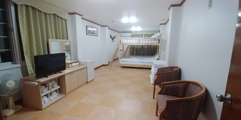Motel The Red House Sokcho Exterior foto